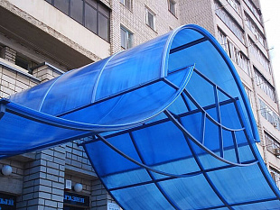 Сотовый поликарбонат Berolux 6мм синий 2,10x12,00